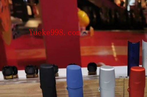 悦刻一代指示灯闪烁三下不出烟怎么回事?