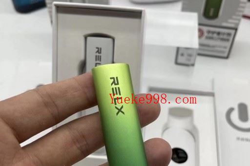 悦刻一次性柠檬茶味,清新口感,畅快体验